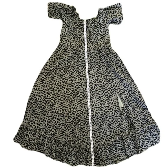 Petal & Pup Remy Dress Emerald Size 8 Animal Print Off The Shoulder Ruffle Midi - Picture 12 of 15